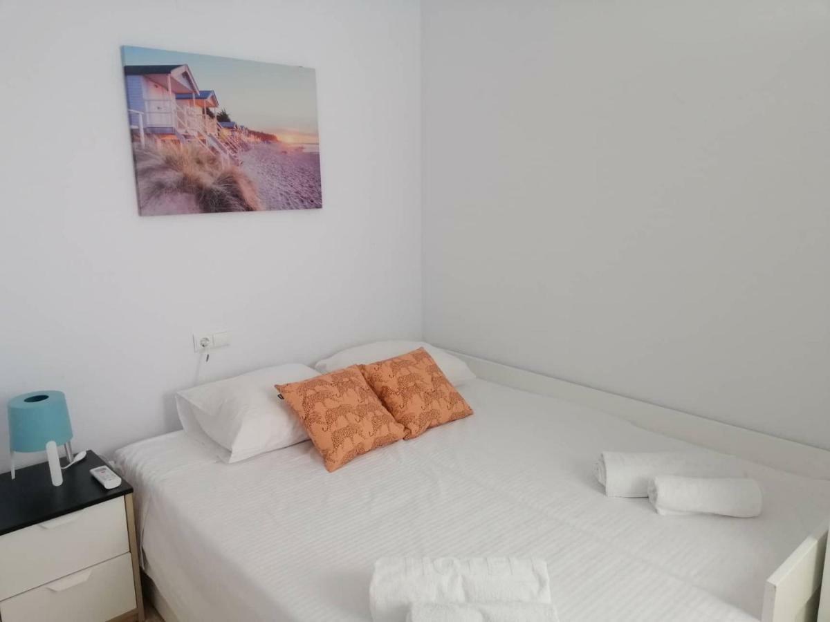 شقة Flamingo, Beach, Sea View, Pool, Wi Fi تورّيفيِخا المظهر الخارجي الصورة